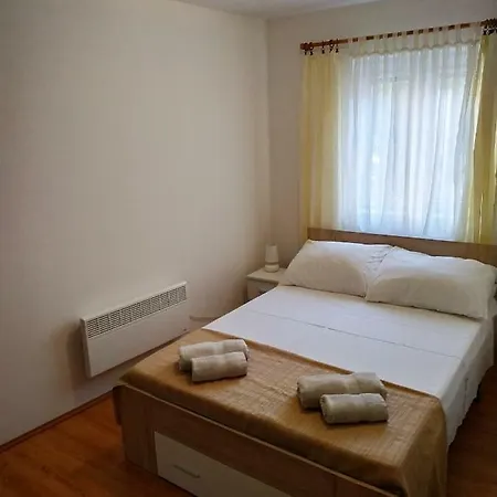 Apartment Bernarda Igrane Exterior photo
